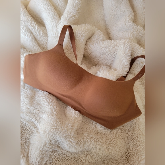 SMOOTHEZ Scoop Bralette - Picture 2 of 4